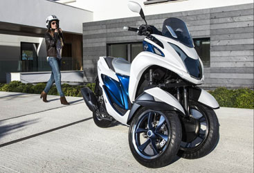 Yamaha Tricity Concept 125, tre ruote “contro” il traffico. Foto