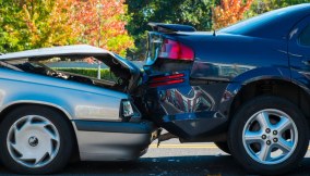 Dopo un tamponamento auto, le responsabilità dei conducenti variano a seconda della gravità dell'incidente