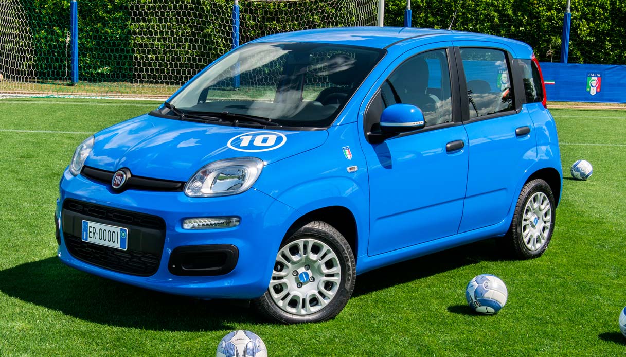 La Fiat Panda per gli Europei di calcio