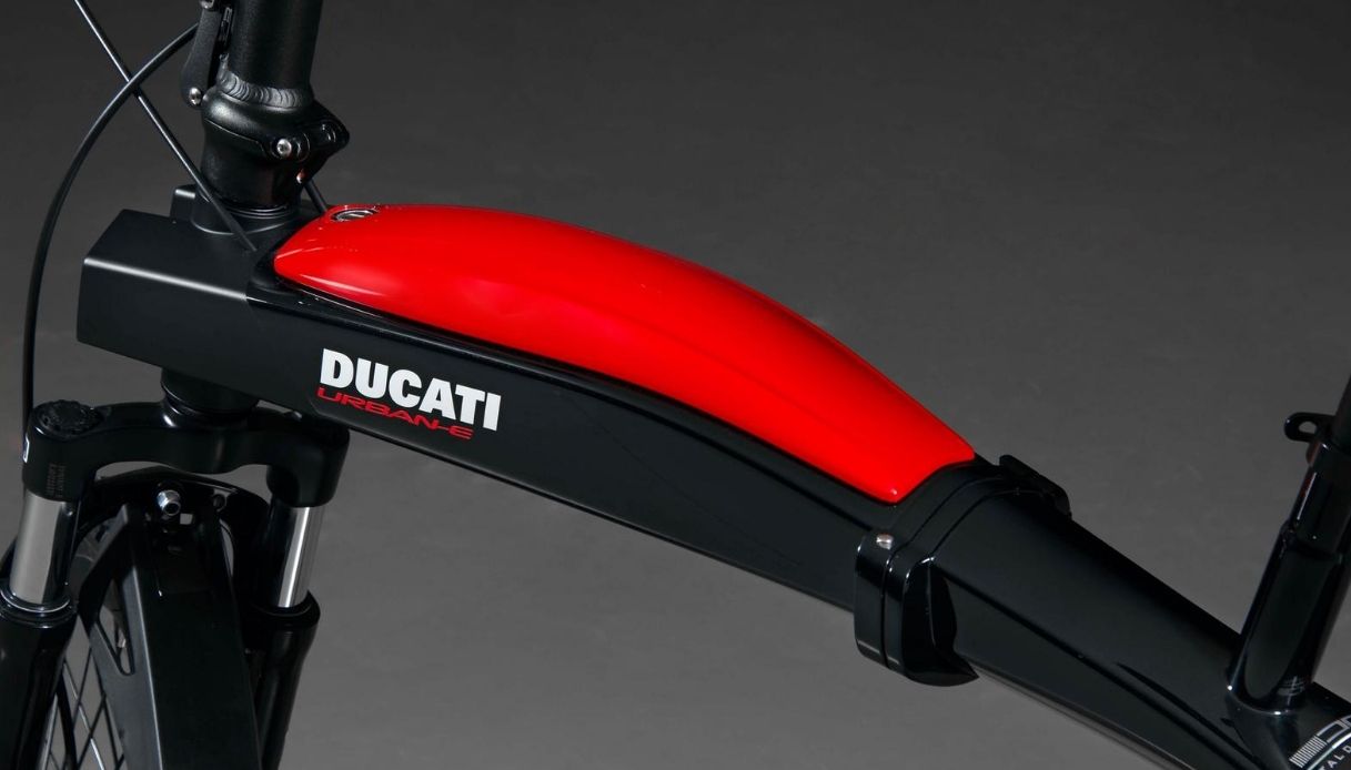 Le nuove e-bike Scrambler pieghevoli di Ducati