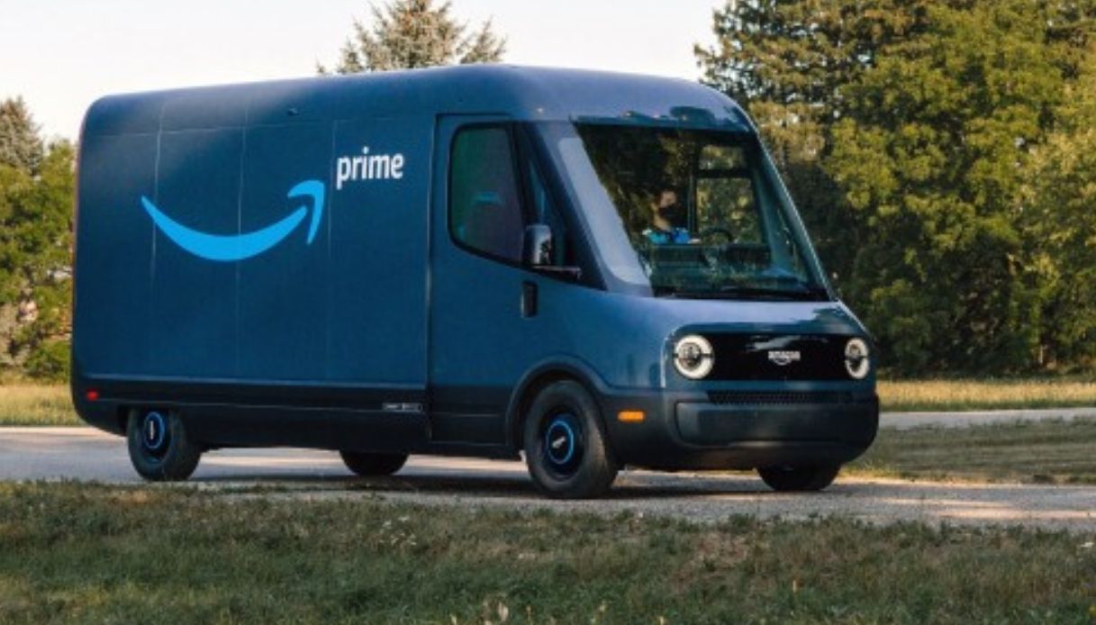 Amazon, nuovi camion ecologici per le consegne