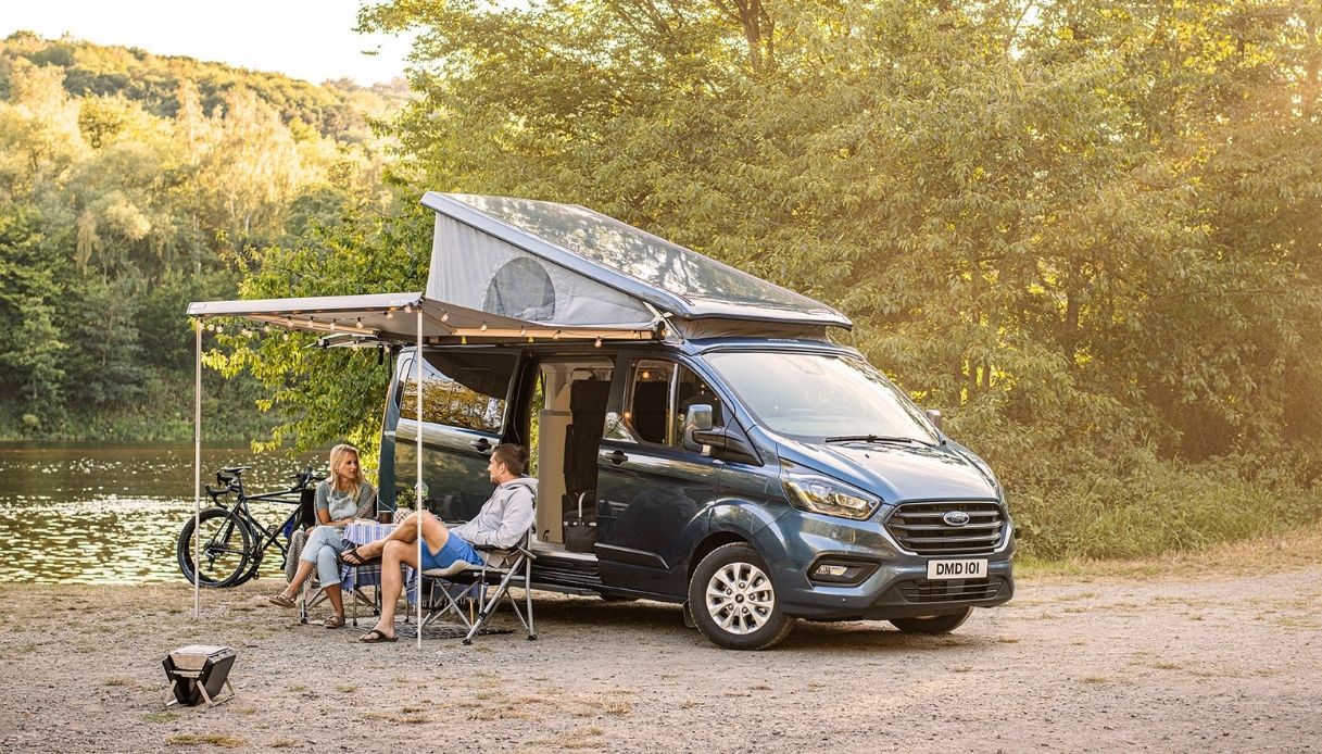 Transit Custom Nugget, il camper Ford ideale per ogni tipo di vacanza