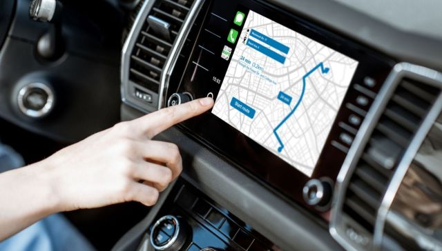 Navigatore gps o smartphone con Google Maps: quale scegliere