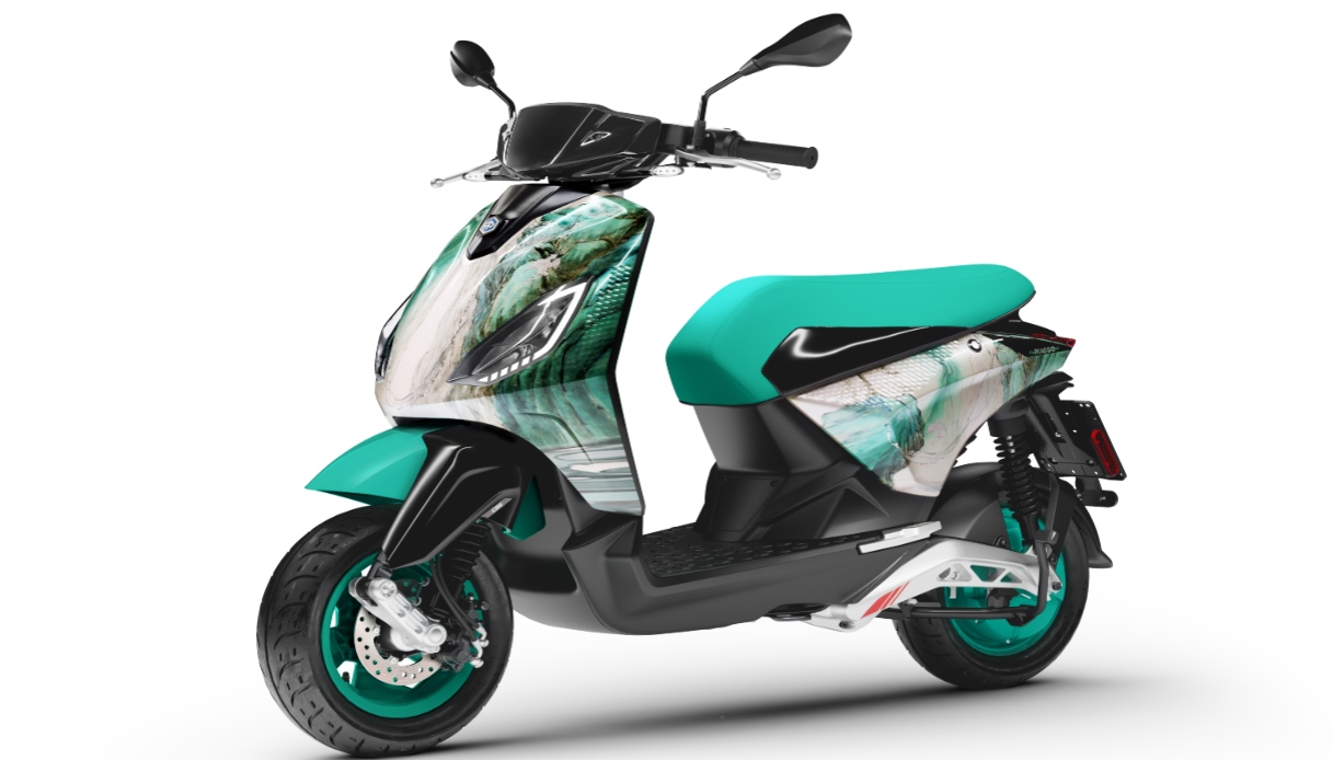Piaggio 1, design ed affidabilità in un unico scooter ad Eicma 2021