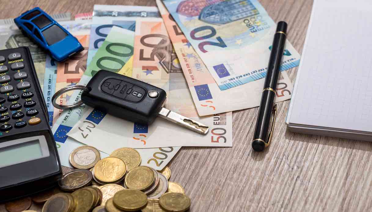 Bollo auto ibride: esenzioni e costi per ogni regione d'Italia