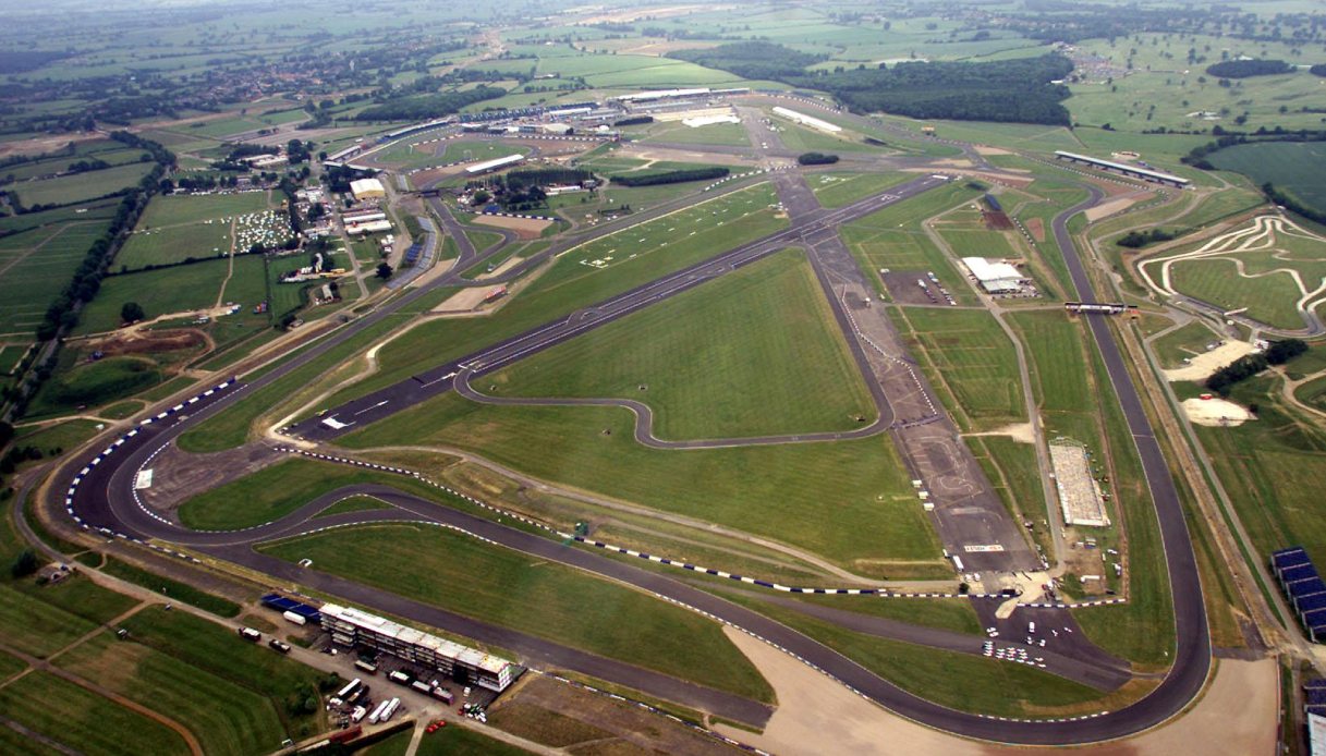 Silverstone, la Motor Valley britannica oltre il Gran Premio