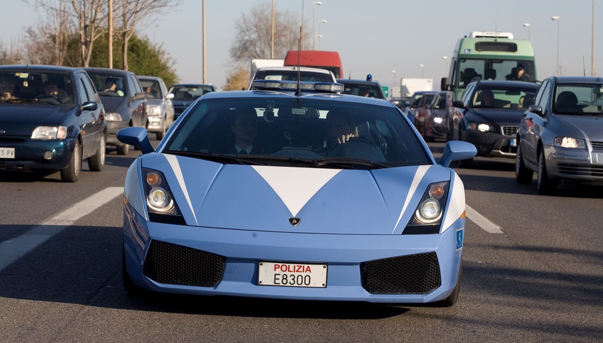 Dal 2004 c'è la Lamborghini Gallardo tra le auto della Polizia