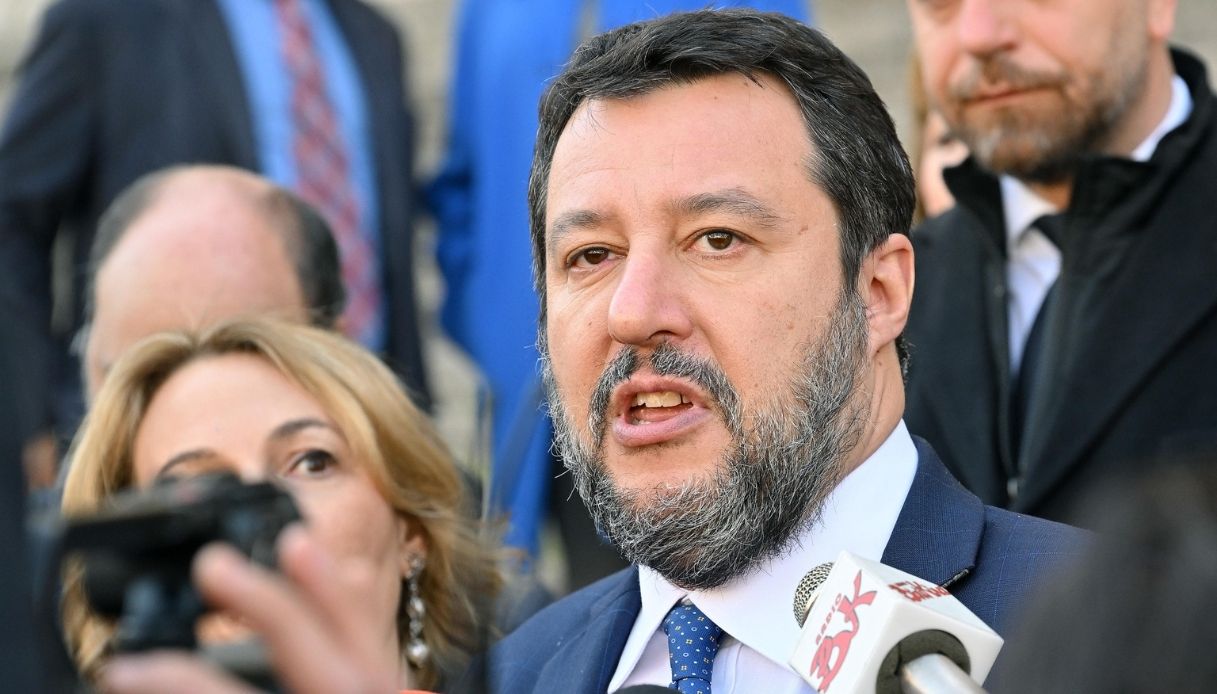 https://www.virgilio.it/motori/wp-content/uploads/sites/4/2025/02/matteo-salvini.jpg